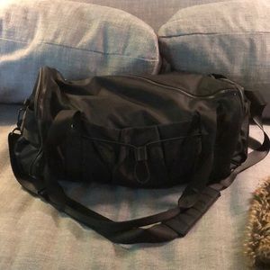 Lululemon duffel